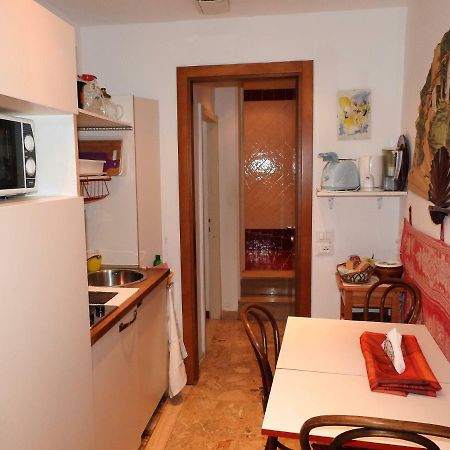 La Poetessa Apartment เวนิส ภายนอก รูปภาพ