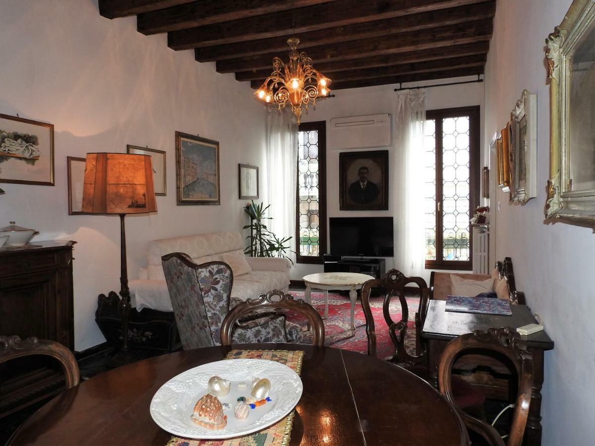 La Poetessa Apartment เวนิส ภายนอก รูปภาพ