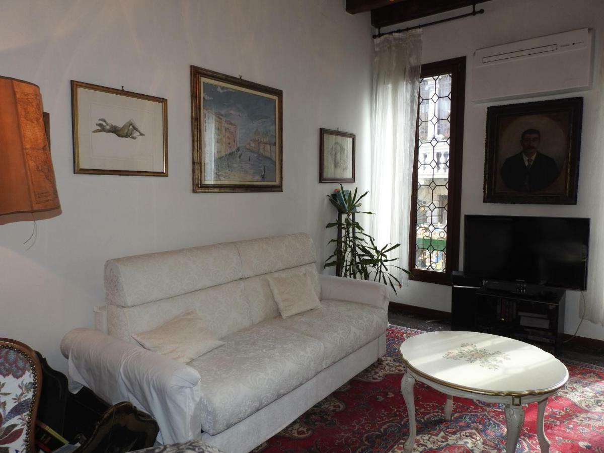 La Poetessa Apartment เวนิส ภายนอก รูปภาพ